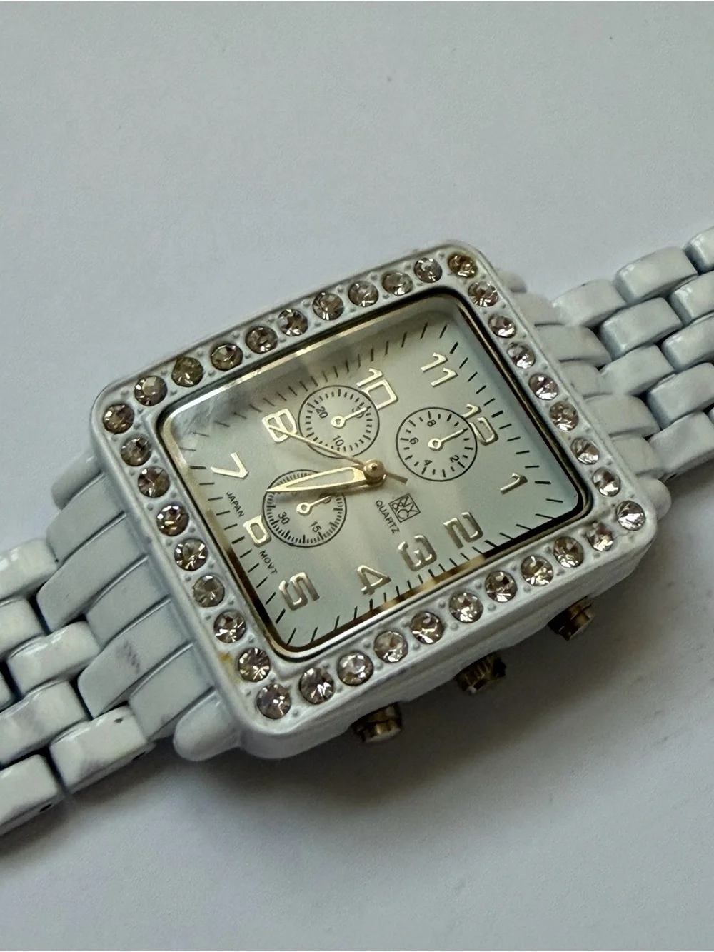 New York & Company white square